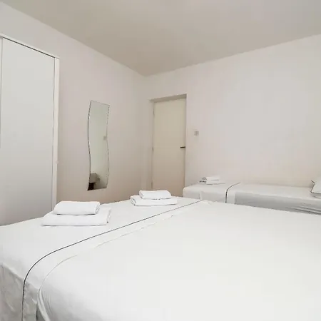 Zeljko Apartamento Makarska