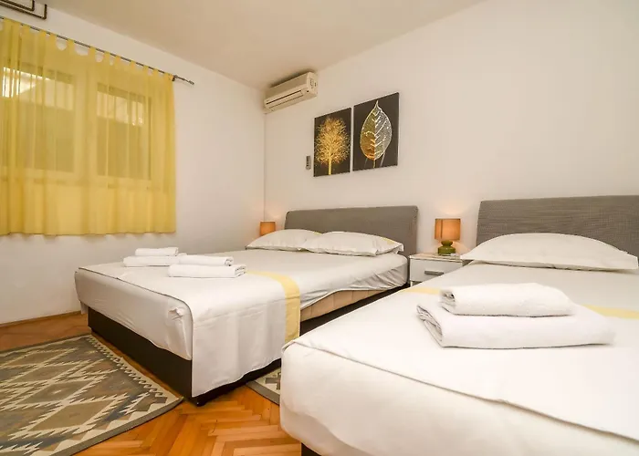 Zeljko * 马卡尔斯卡